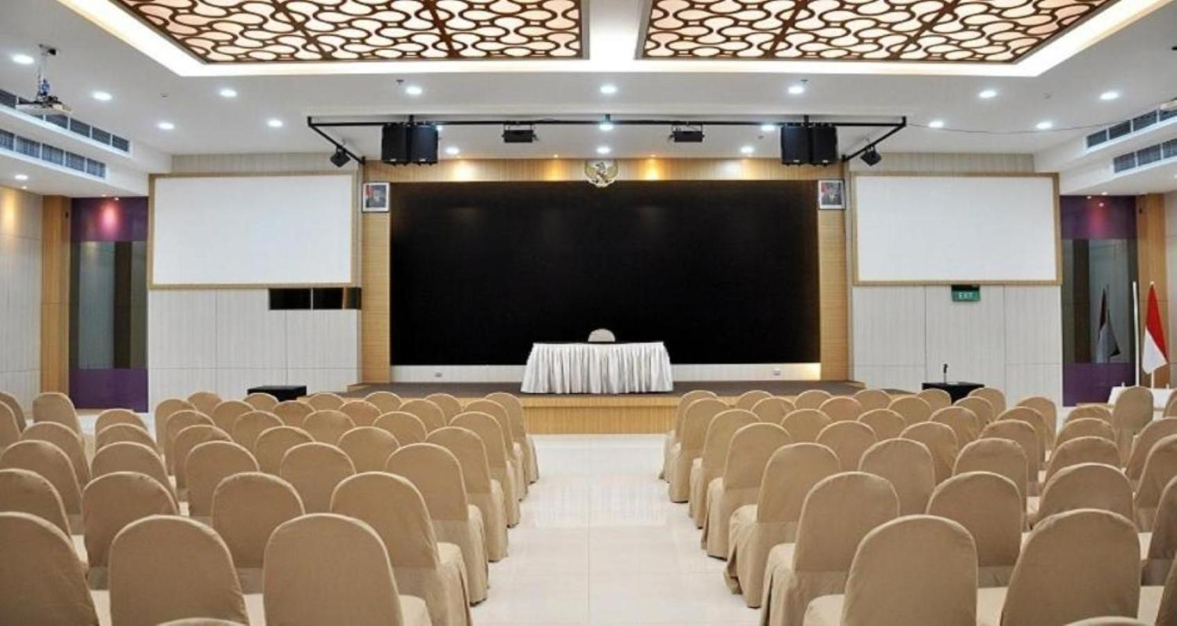 Beverly Hotel Batam Nagoya Extérieur photo