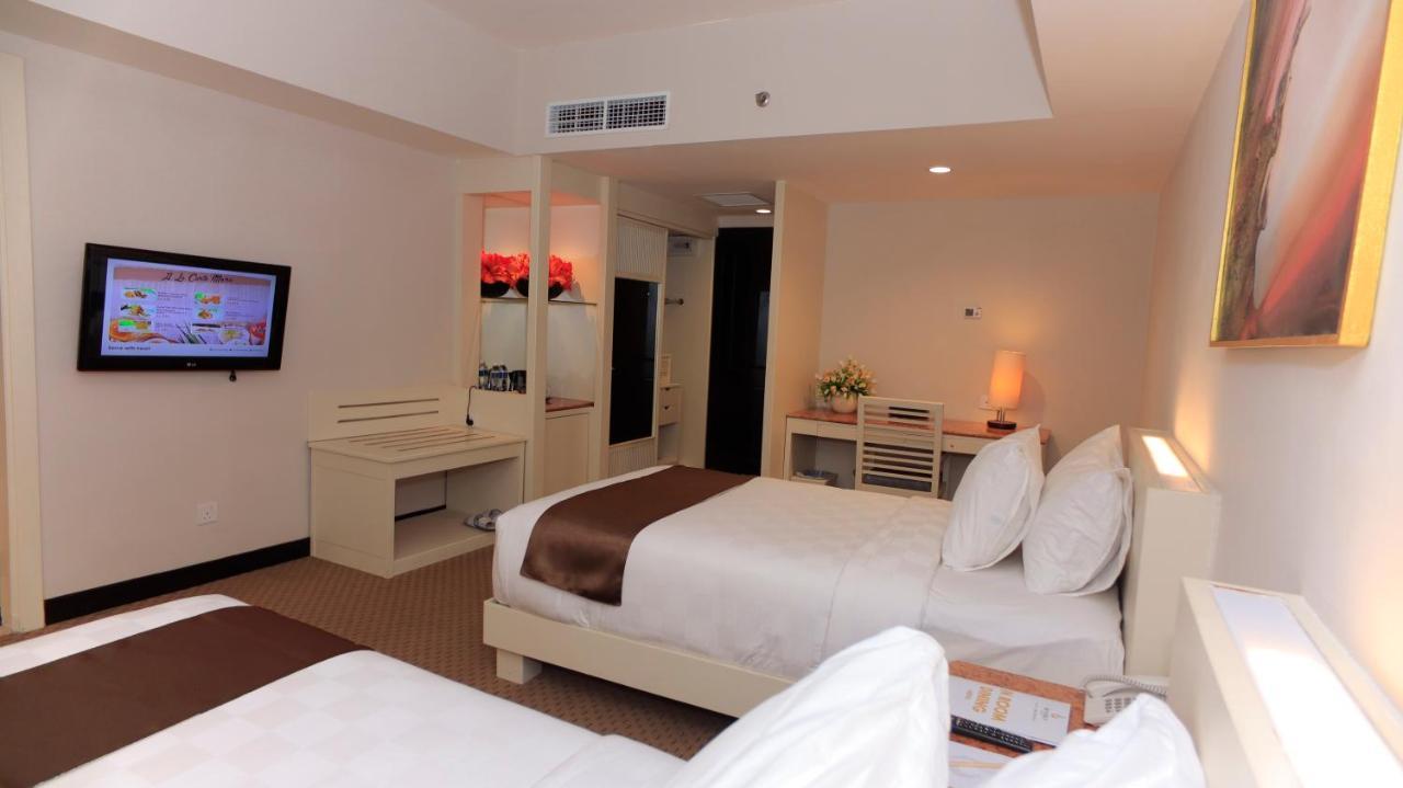 Beverly Hotel Batam Nagoya Extérieur photo